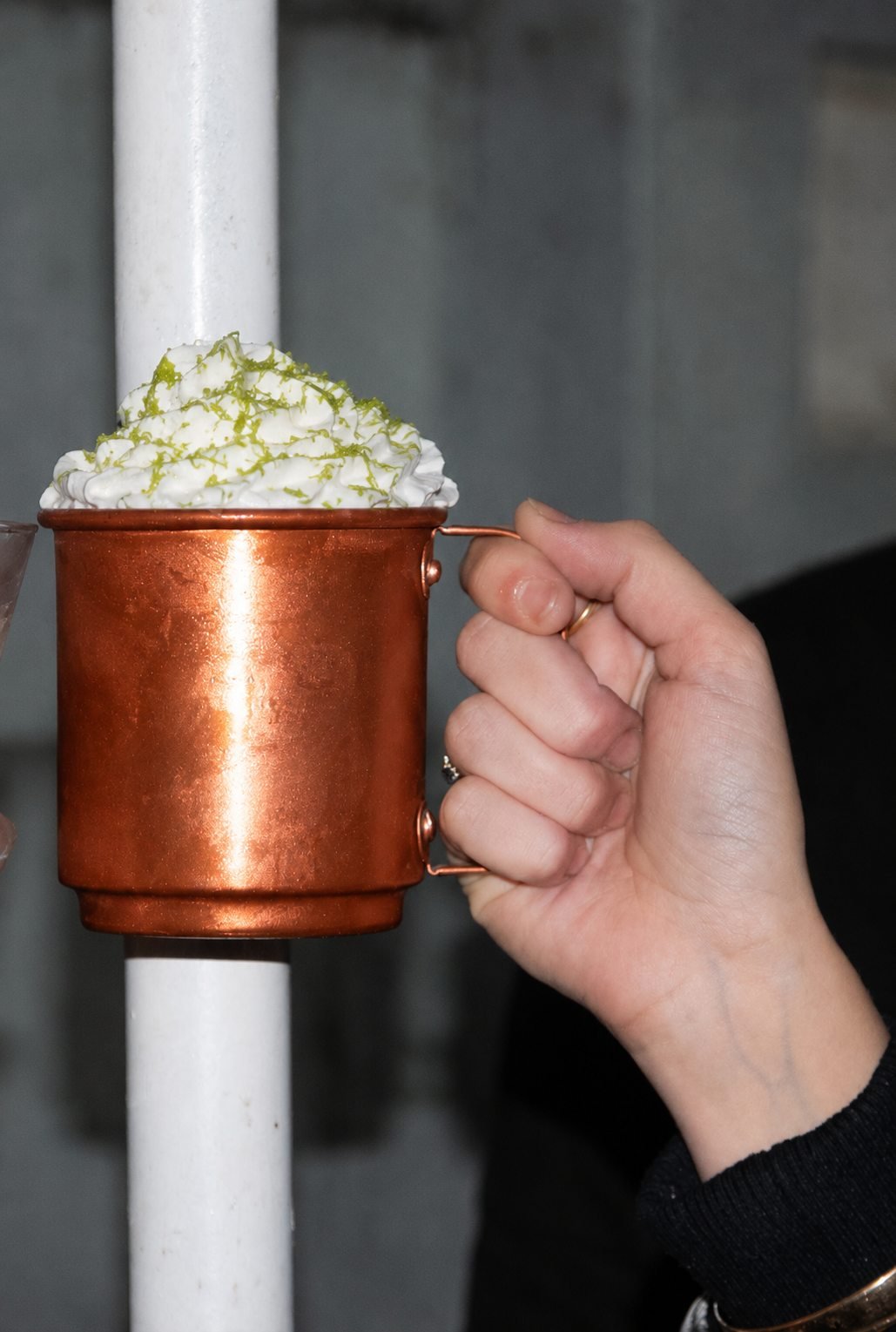 Moscow Mule na caneca de cobre servido pela Manfrin Drinks